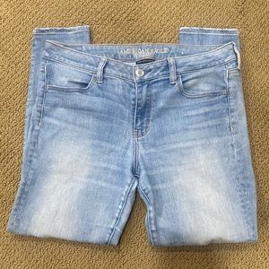 American Eagle Super Super Stretch Jeans Light Wash Size 14 Short